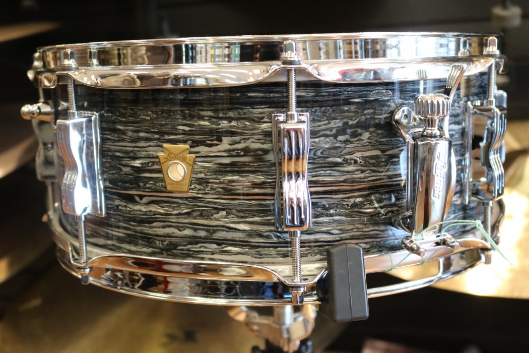 Ludwig 5.5x14 Jazz Festival Snare Drum, Legacy Mahogany Shell in Vintage  Black Oyster