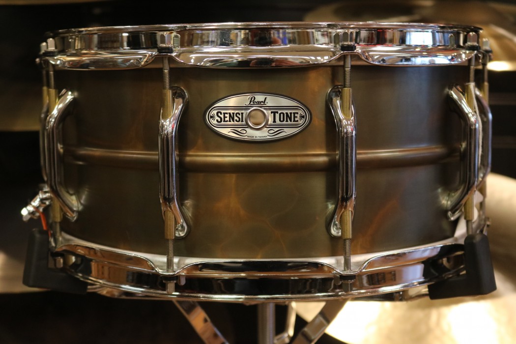 Demo Pearl 14x6.5 SensiTone Premium Patina Brass Snare Drum