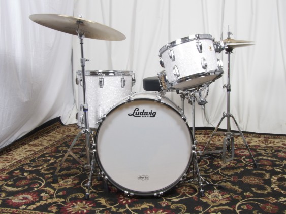Ludwig Classic Maple 22x14, 13x9, 16x16 Drum Set in White Marine Pearl