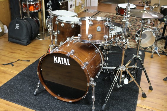 Natal 5 Piece Originals Series Walnut Shell Pack with Chrome Hardware in Natural Walnut Finish
