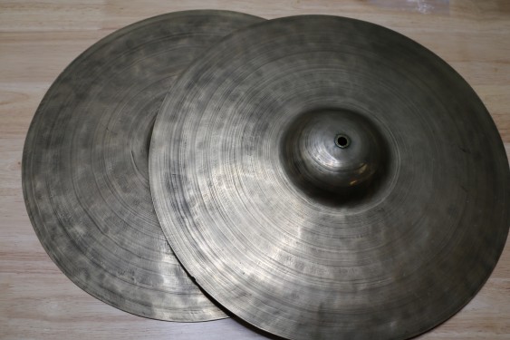 USED - K. Zildjian & CIE Constantinople 15.5" Band/Crash Cymbal Pair