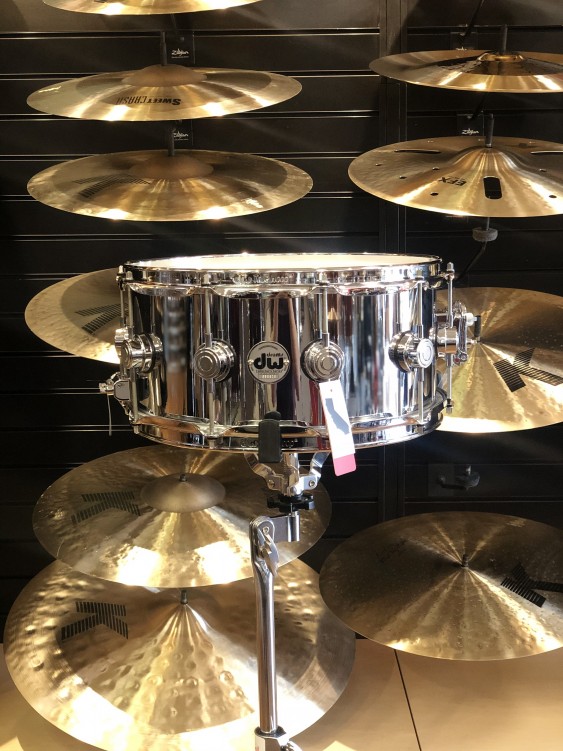DW 6.5x14 Smooth Chrome Over steel Snare Drum. B-STOCK