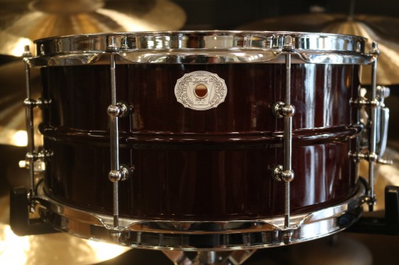 Ludwig 6.5x14 "Dragon’s Blood” Seamless Brass Snare drum with Red Electrostatic Finish LB428T8