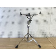 Yamaha Snare drum stand; lightweight; single braced; concert height with 22'' - 32'' height adjustment range