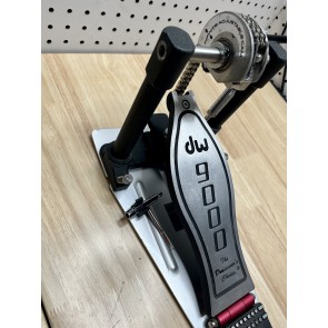 USED DW 9000 Single Bass Drum Pedal - Silver W/ Pedal Bag DWCP9000