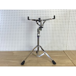 Yamaha Snare drum stand; lightweight; single braced; concert height with 22'' - 32'' height adjustment range