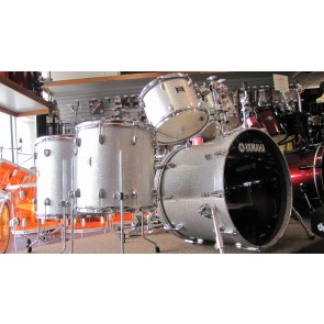Yamaha Oak Custom 5 pc Shellpack in High Gloss Silver Sparkle Lacquer
