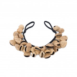 LP Pangi Nut Pod Waterfall Rattle