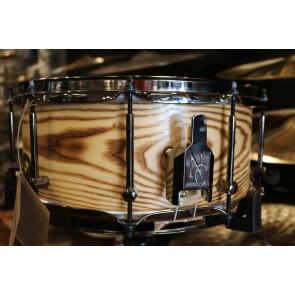 Noble & Cooley SS Classic Ash 6x14 Snare Drum, Light Roast Natural Satin Finish, Black Hardware